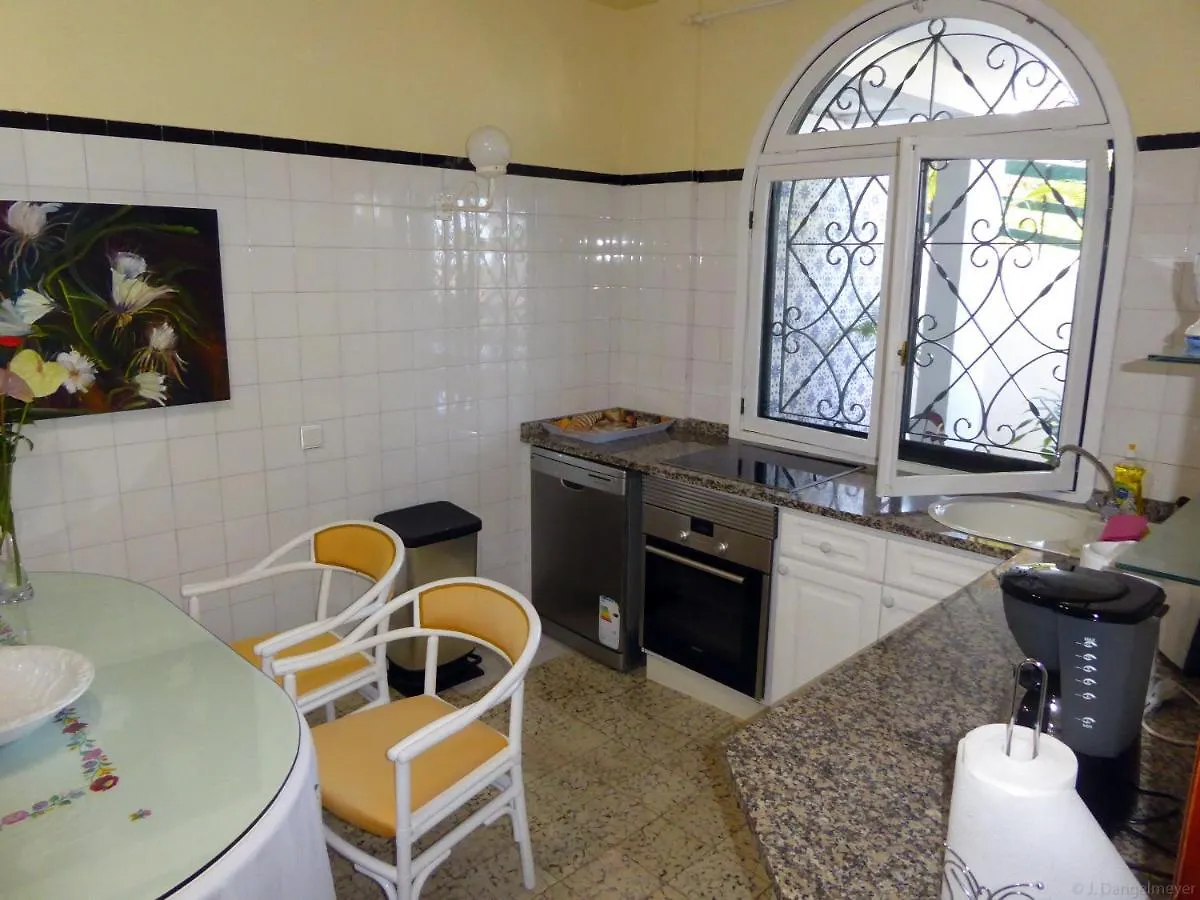 Villa Erika Madeira Canico  Canico (Madeira)